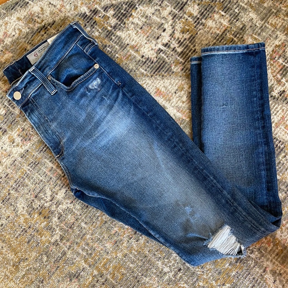 Ag Jeans Ripped/Distressed denim Farrah skinny ankle size 27